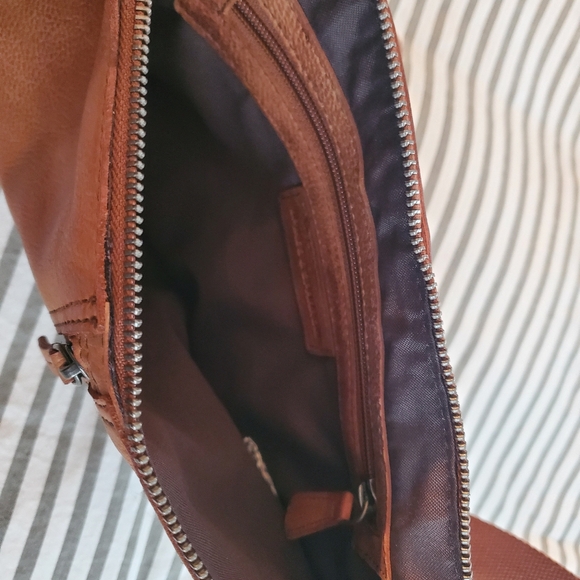 Spikes & sparrows belt bag - Picture 3 of 4